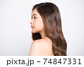 きれいな若い女性の横顔 74847331