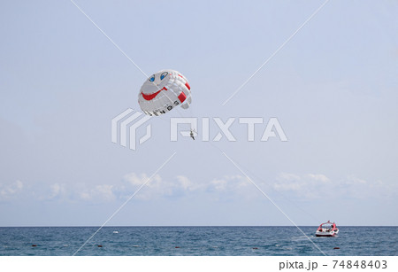 Speed boat parasail parachute Parasailing 74848403