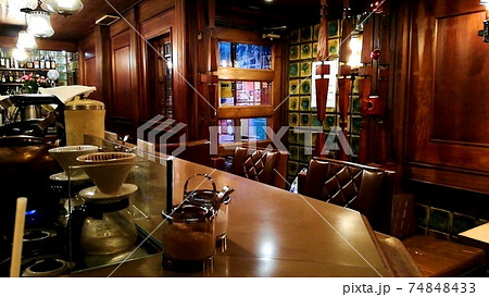 レトロな喫茶店 74848433