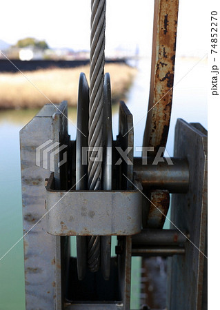 水門の滑車 74852270