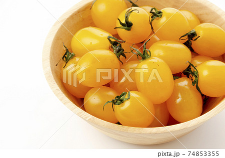 イエローミニトマト アイコ の写真素材