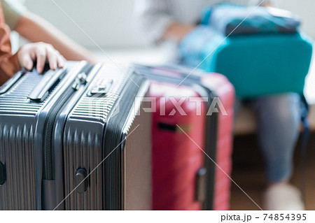 旅行　スーツケース 74854395