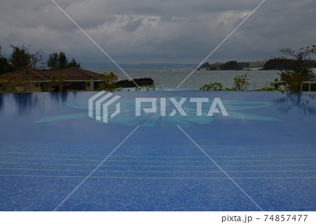 ハレクラニ沖縄より 74857477