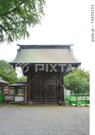 阿蘇神社の「神幸門(みゆきもん)」（熊本県阿蘇市一の宮町宮地3083-1） 74859153