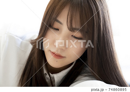 綺麗な女性ポートレート 74860895