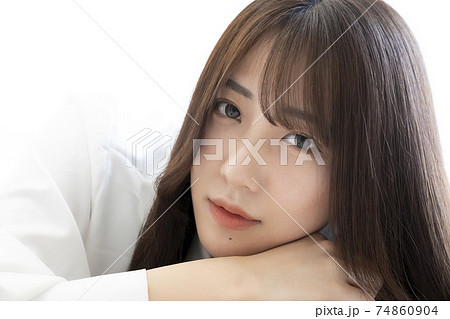 綺麗な女性ポートレート 74860904