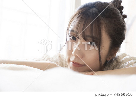 綺麗な女性ポートレート 74860916