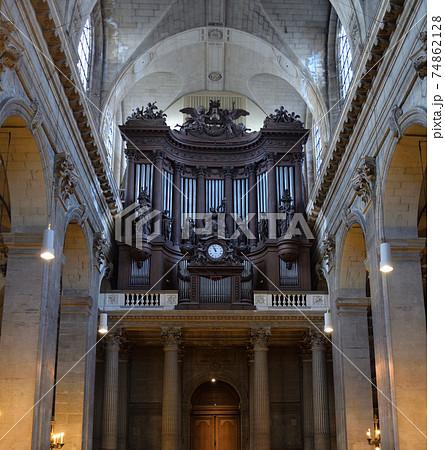 荘厳なパイプオルガン、サン・シュルピス教会 荘厳なパイプオルガン、サン・シュルピス教会 74862128