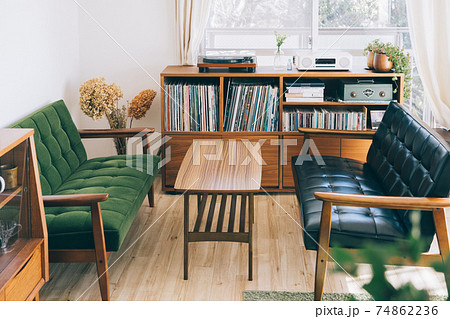 カフェ風インテリア 74862236