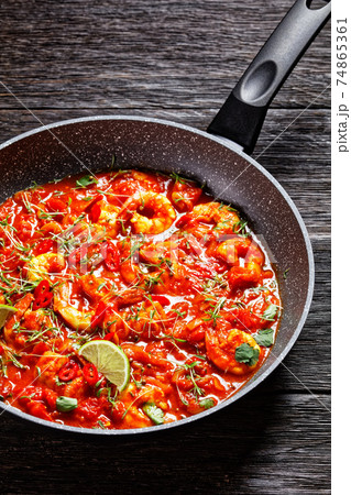 Prawn karahi - tomato shrimp curry, top view Prawn karahi - tomato shrimp curry, top view 74865361