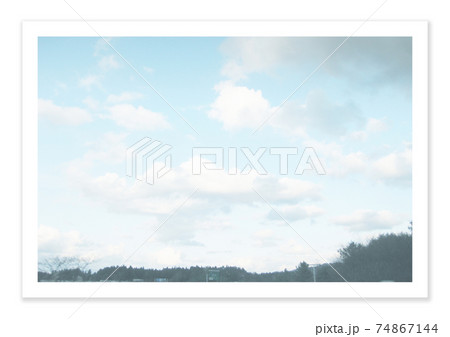 フィルム写真　空 74867144