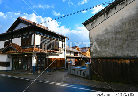 倉吉 白壁土蔵の町並み 倉吉市 倉吉 白壁土蔵の町並み 倉吉市 74871885