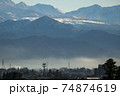 富山市から望む冠雪した立山連峰 74874619