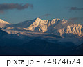 富山市から望む冠雪した立山連峰 74874624