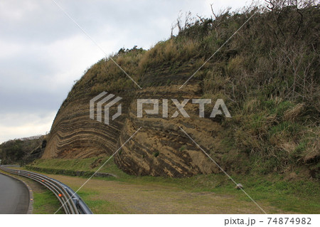 地層　　―STRATUM― 74874982