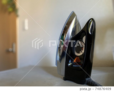 アイロン 74876409