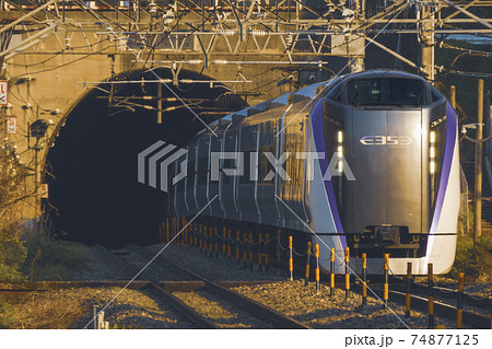 塩嶺トンネルを出たJR東日本中央線E353系 塩嶺トンネルを出たJR東日本中央線E353系 74877125