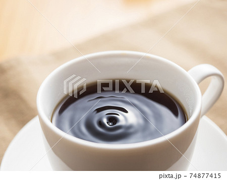 ホットコーヒー 74877415