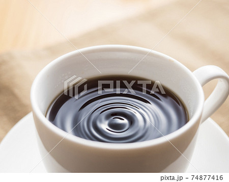 ホットコーヒー 74877416