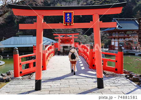 大阪府箕面市にある勝尾寺 74881581