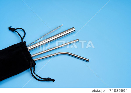 Environmental trend reusable metal beverage straws kit with cleaning tool in transportation bag Environmental trend reusable metal beverage straws kit with cleaning tool in transportation bag 74886694