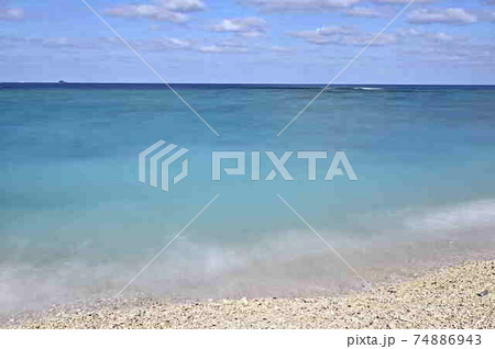 奄美大島　青い海の風景 74886943