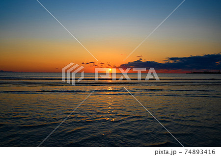稲佐の浜 夕日 出雲市 稲佐の浜 夕日 出雲市 74893416
