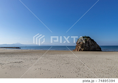 稲佐の浜の風景　島根県出雲市 74895394