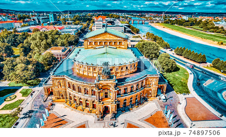 Semperoper is the opera house of the Sachsische Staatsoper Dresden (Saxon State Opera) and the concert hall of the Sachsische Staatskapelle Dresden. Saxony, Germany. 74897506