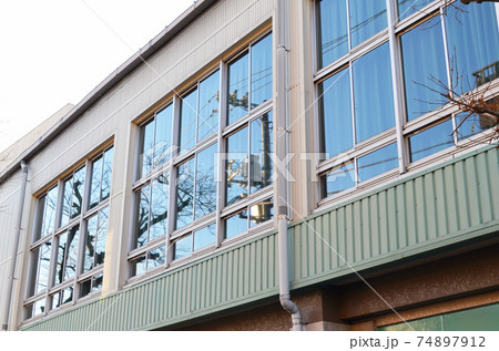 学校校舎体育館のイメージ 学校校舎体育館のイメージ 74897912