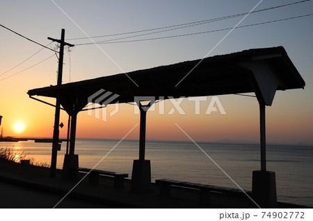 絵になる駅　下灘駅 74902772