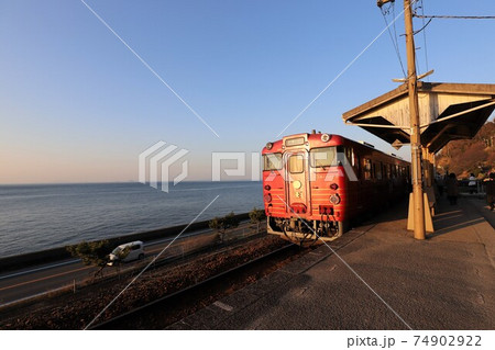 絵になる駅　下灘駅 74902922