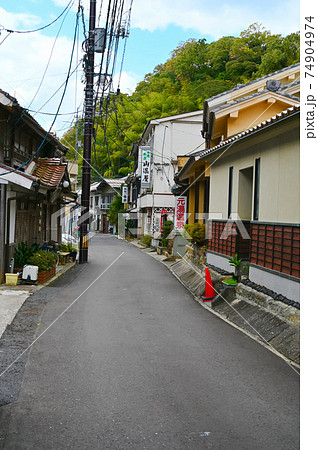温泉津温泉 温泉街の町並み 島根県太田市 温泉津温泉 温泉街の町並み 島根県太田市 74904974