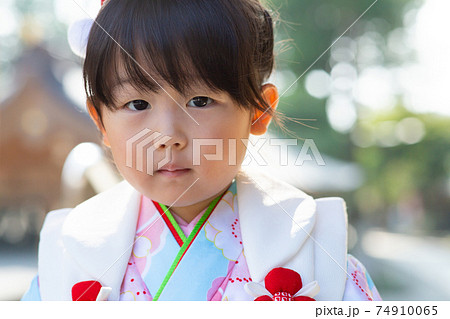 かわいい三歳の七五三詣の写真素材