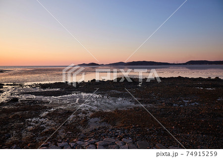 日没 ビーチ 海 74915259