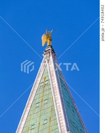 Sculpture Campanile Top Sculpture Campanile Top 74918402