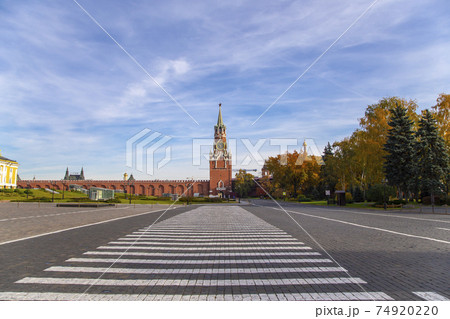 Inside of Moscow Kremlin, Russia (day). 74920220
