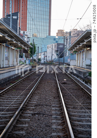 世田谷線西太子堂駅から見えるキャロットタワー 世田谷線西太子堂駅から見えるキャロットタワー 74925008