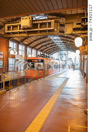 東急電鉄世田谷線三軒茶屋駅 74925117