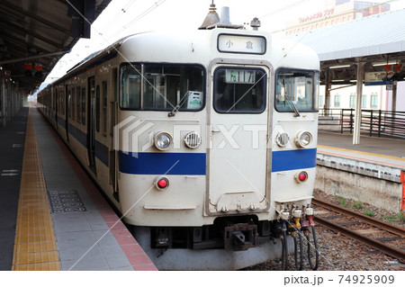 山陽本線 415系電車（下関駅発小倉行き） 74925909