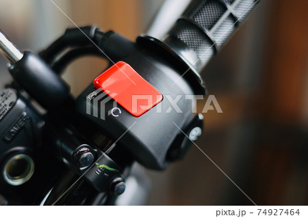 バイクのキルスイッチ 74927464