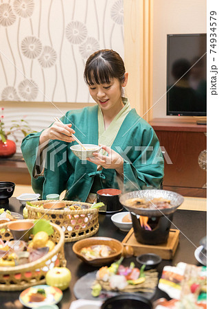 旅行イメージ　gotoトラベル・イートキャンペーン 74934579