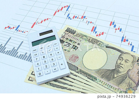 【株・為替・投資・日経平均などに関する記事のサムネイルに】日経平均チャートと一万円札六枚と電卓 【株・為替・投資・日経平均などに関する記事のサムネイルに】日経平均チャートと一万円札六枚と電卓 74936229