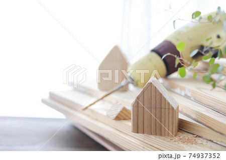 DIYの木工道具と木材 DIYの木工道具と木材 74937352