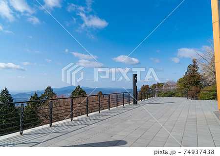 能勢妙見山の山頂にある信徒会館・星嶺 74937438