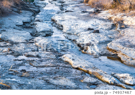 泥岩の川 74937467