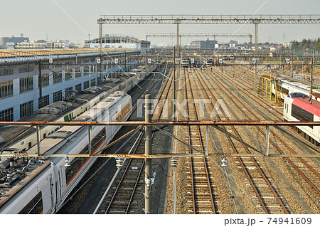 鉄道 JR東日本:東大宮操車場 E259系・651系・185系 鉄道 JR東日本:東大宮操車場 E259系・651系・185系 74941609