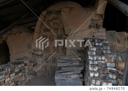 滋賀県甲賀市の焼き物の町信楽町撮影 74948270