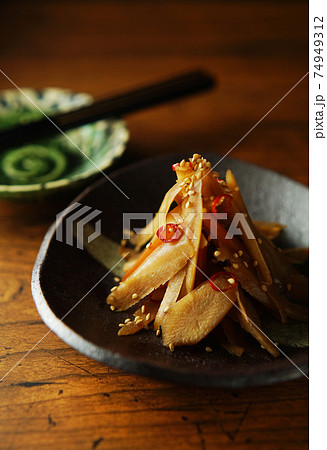 きんぴらごぼう きんぴらごぼう 74949312