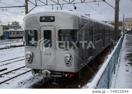 冬の長野電鉄3500系（非冷房車両） 74952044